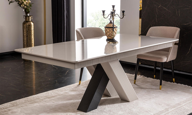 Chiva Dining Table