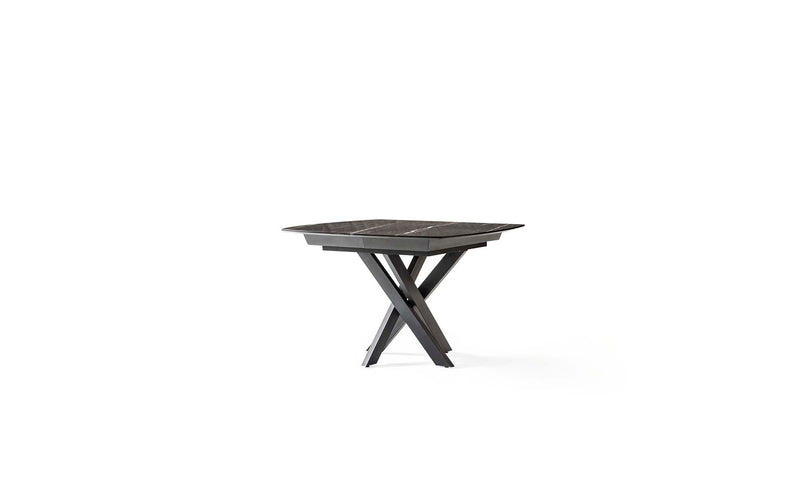 Axel Table