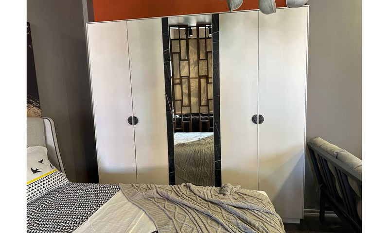 Outlet Nia Modern Bedroom Set