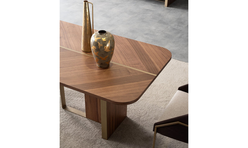 Wictor Dining Table