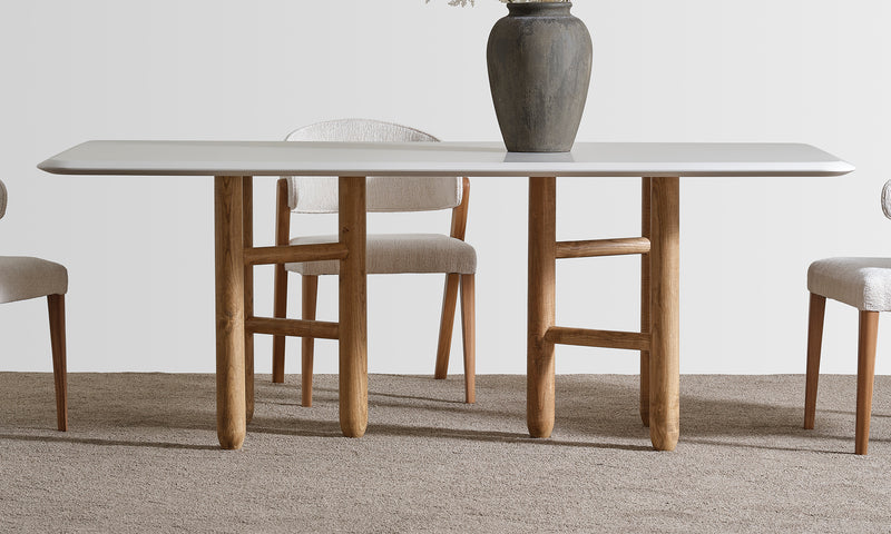 Avang Dining Table